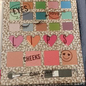 NWT! CHIT CHAT Makeup Book/Palette